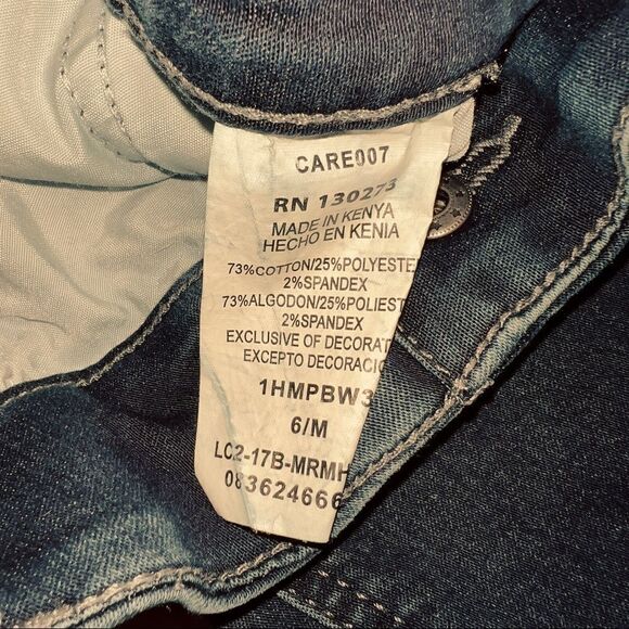 Woman’s Riders by Lee Mid Rise Capri Jeans Large - Picture 7 of 7